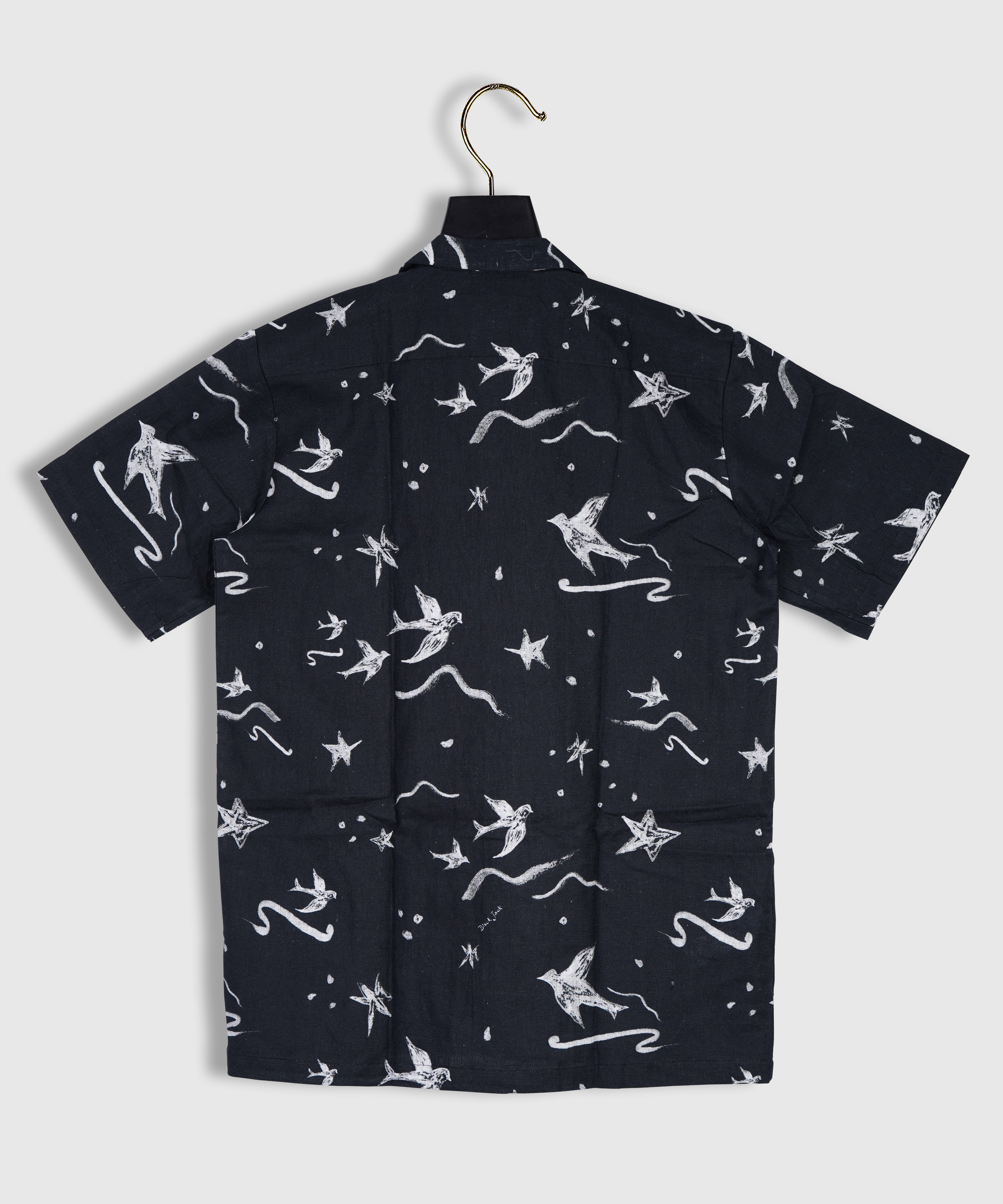 Black Bird Star Printed Linen Shirt By Brand Black jack